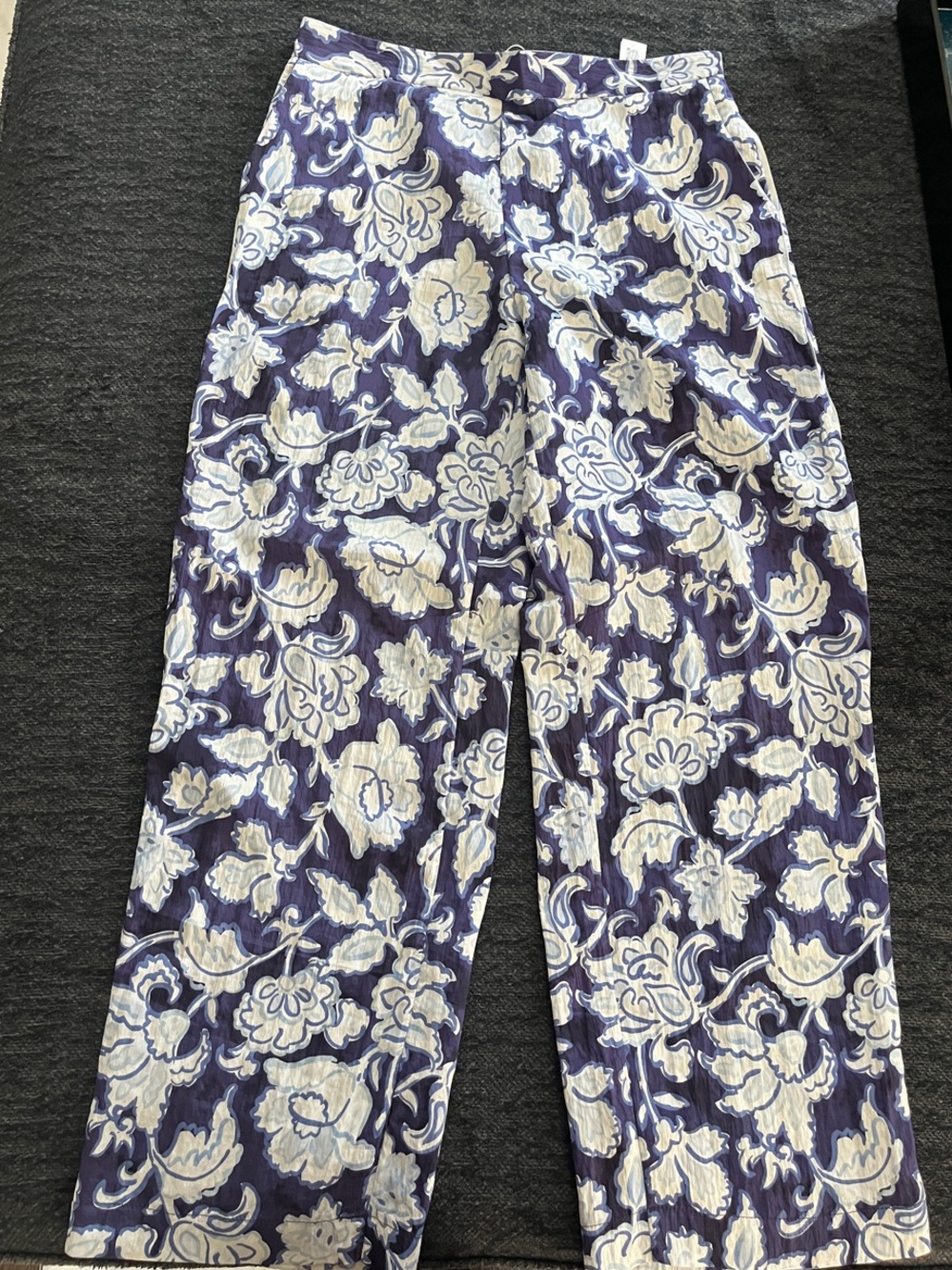 Zara Navy and White Floral Straight Leg Pants